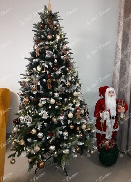 Okrašeno drevo 3D Jelka Zasnežena 210cm