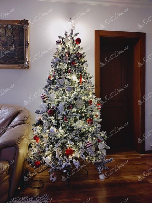 Okrašeno Umetno božično drevo Smreka Nordijska 180cm