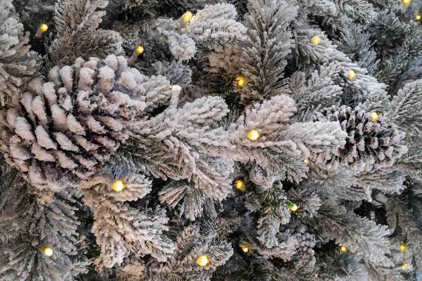 Umetno božično drevo 3D Smreka Polarna LED