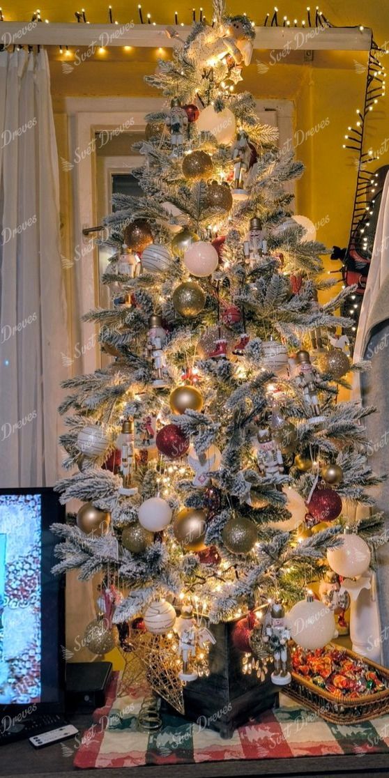 Umetno božično drevesce 3D Smreka Arktična v lončku 150cm