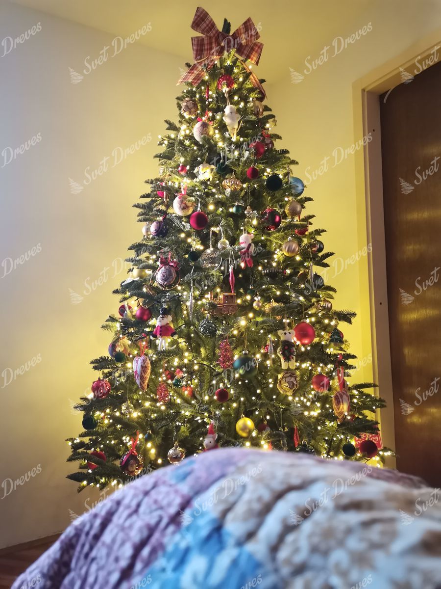 Umetno božično drevo 3D Očarljiva Jelka 210cm