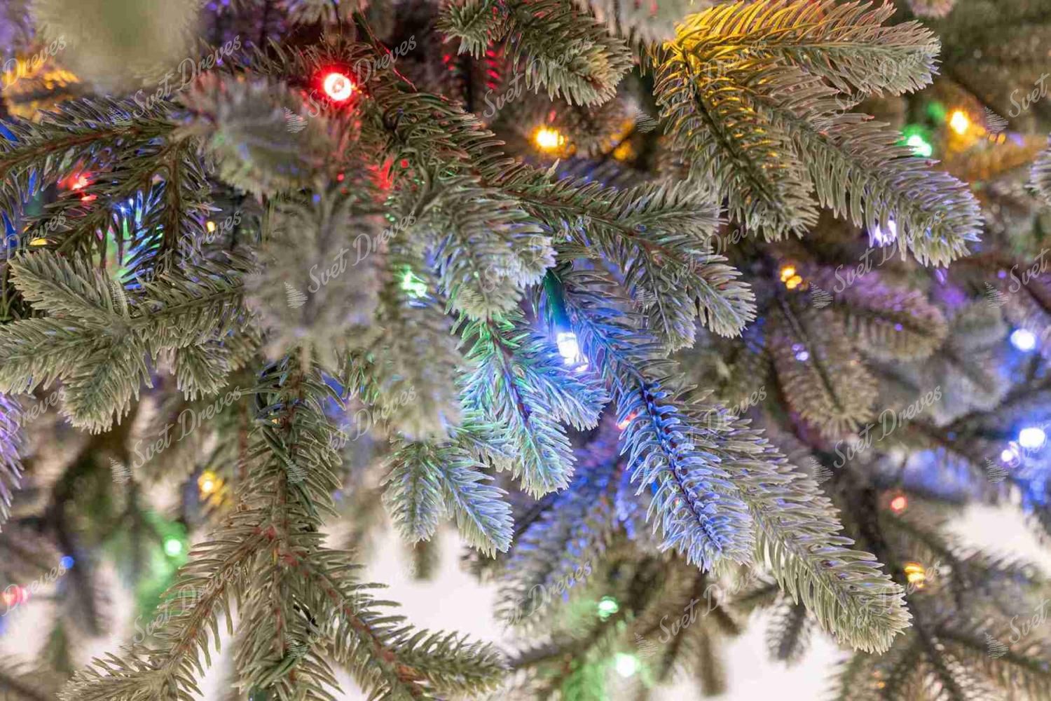 Umetno božično drevo FULL 3D Smreka Bodeča LED